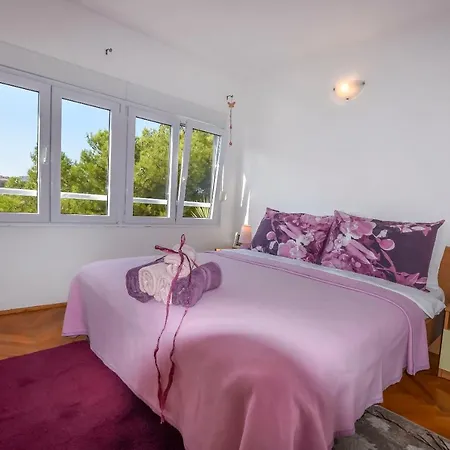 Kresimir Apartment