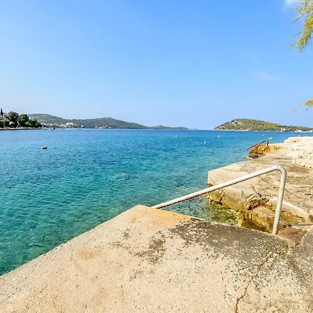 Apartamento Kresimir Ražanj